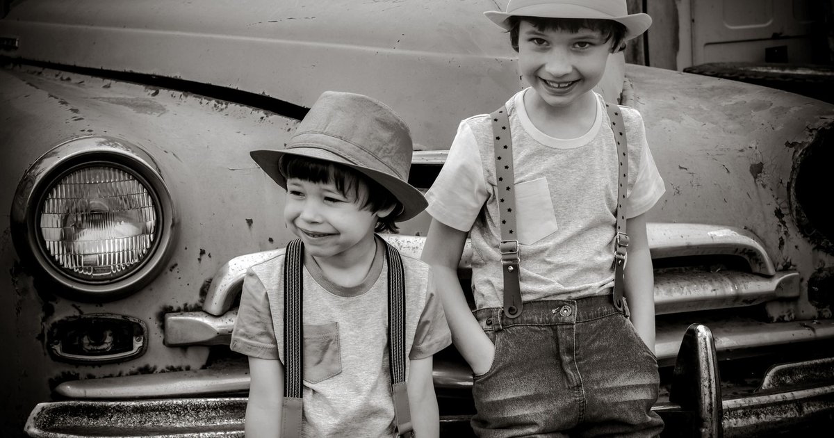 10 Boy Names Falling Fastest in the US (2020 → 2024)
