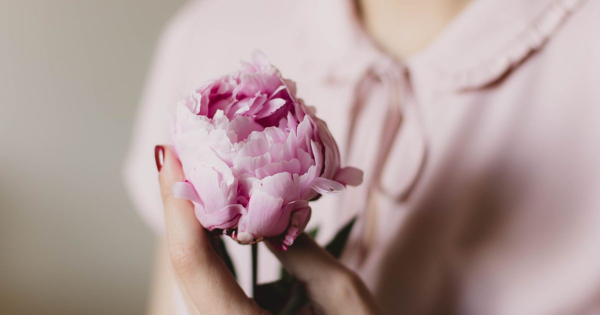 Why 14 of the Top 25 Girls Names End in -A (And What Changed)